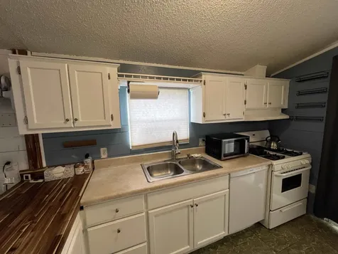 31 Polly Ann Park Dover NH 03820
