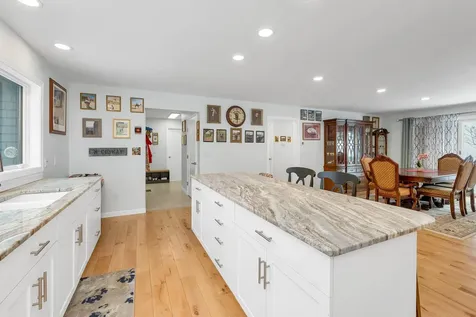 7 Falcon Way Hales Location NH 03860