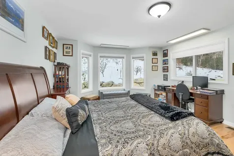 7 Falcon Way Hales Location NH 03860
