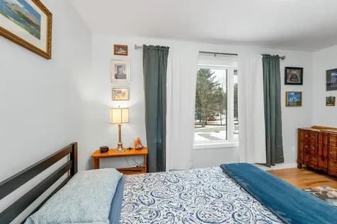 7 Falcon Way Hales Location NH 03860
