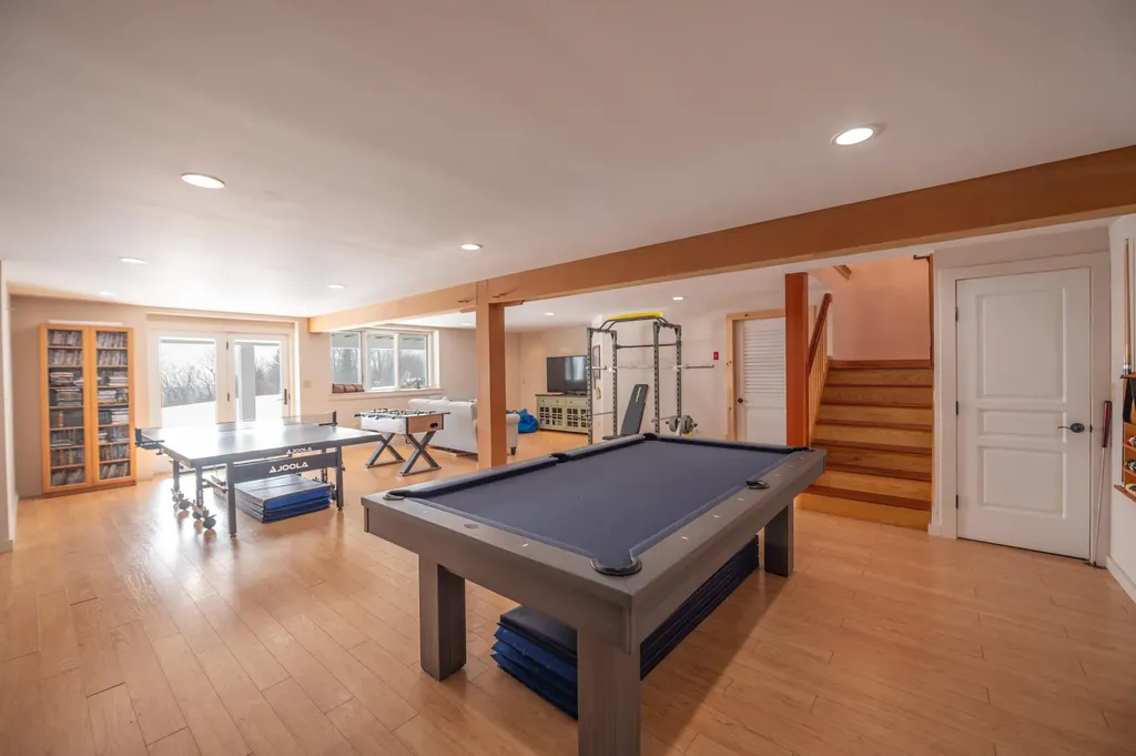 43 Upton Road Dover VT 05356