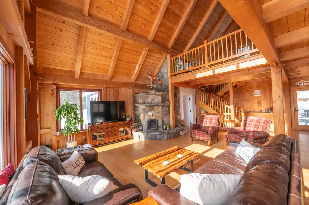 43 Upton Road Dover VT 05356