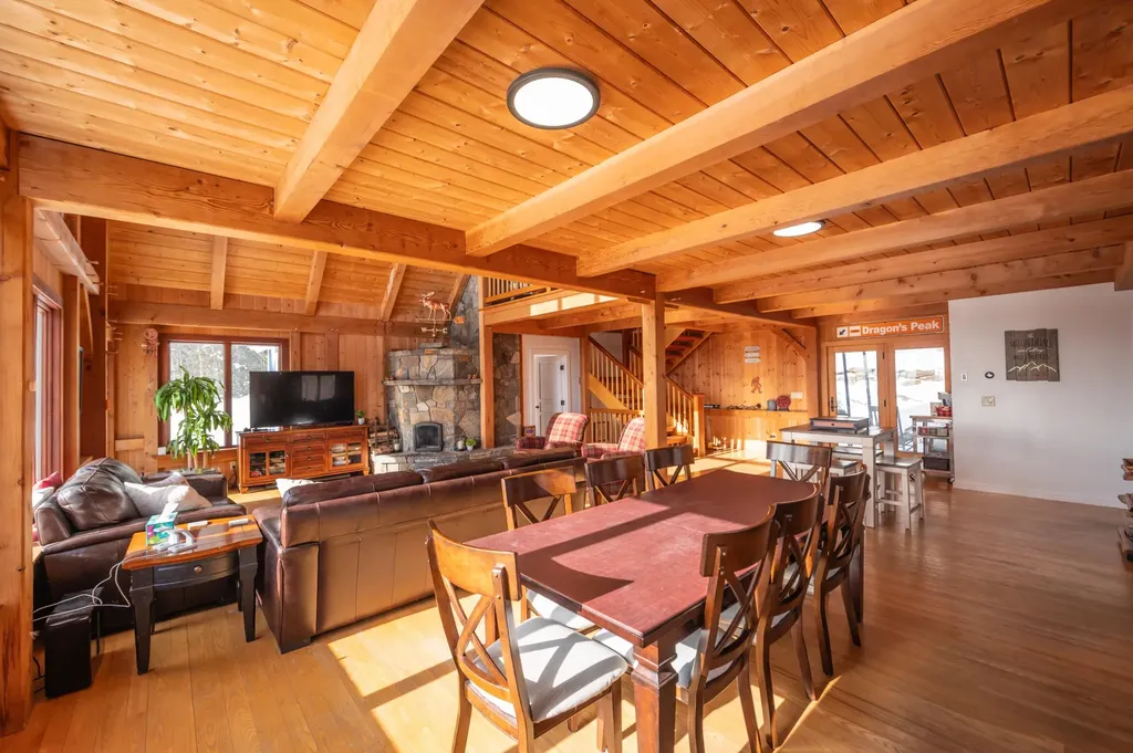 43 Upton Road Dover VT 05356