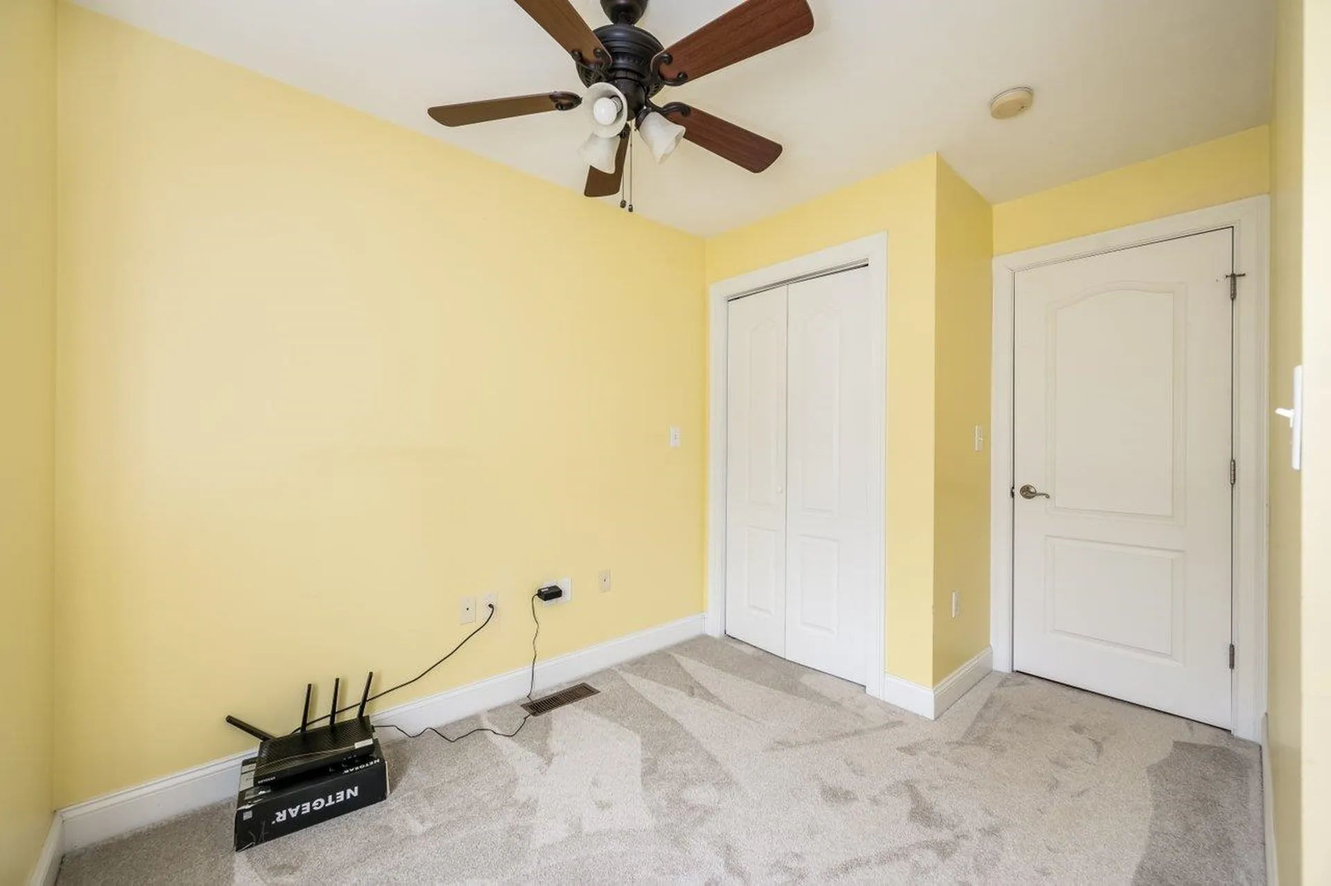 27 Silver Brook Road Salem NH 03079