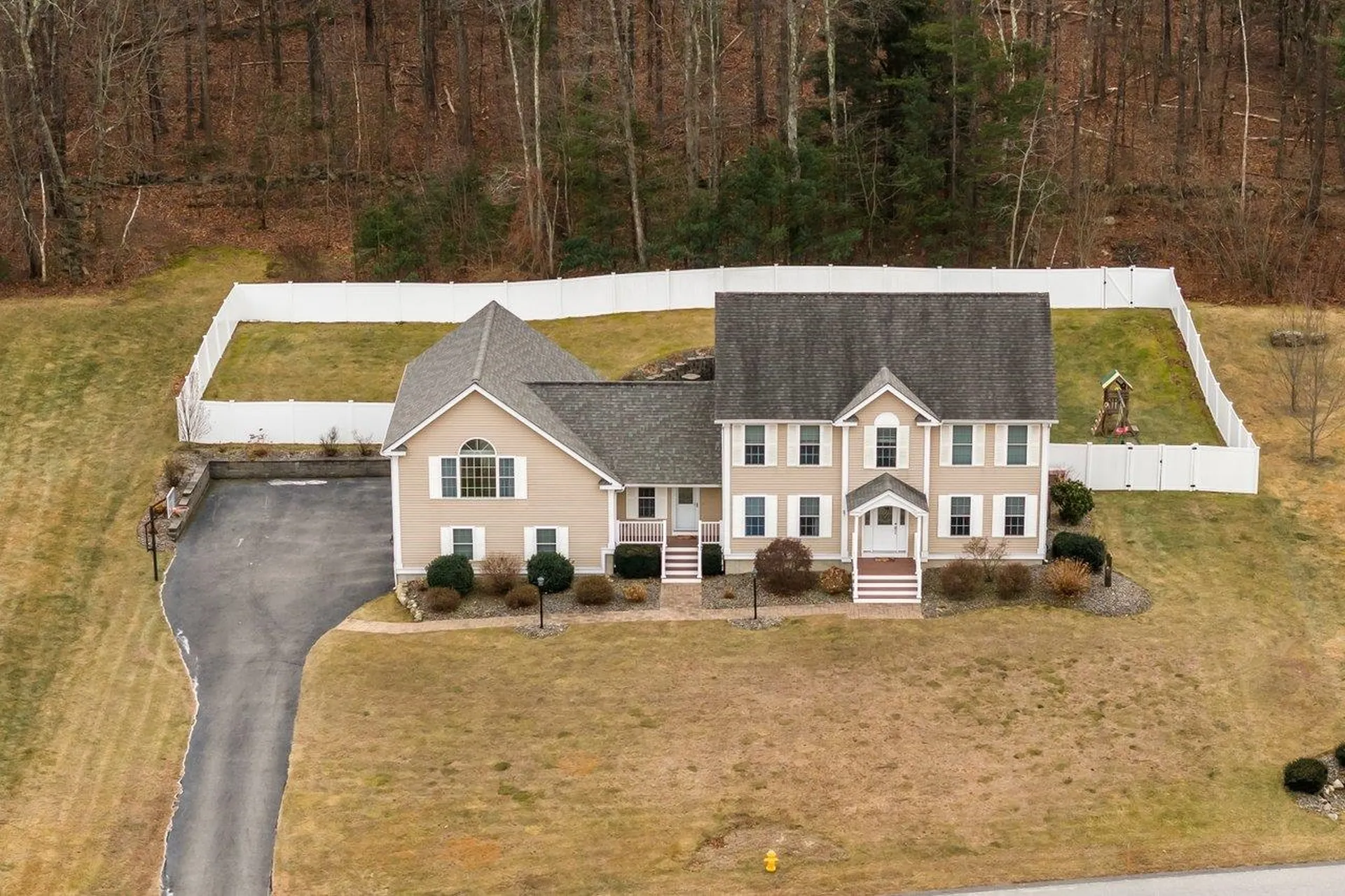 27 Silver Brook Road Salem NH 03079