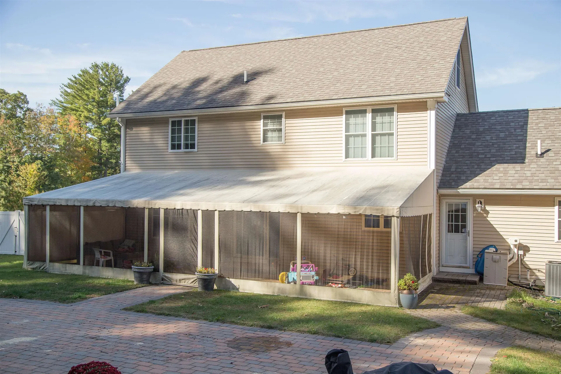 27 Silver Brook Road Salem NH 03079