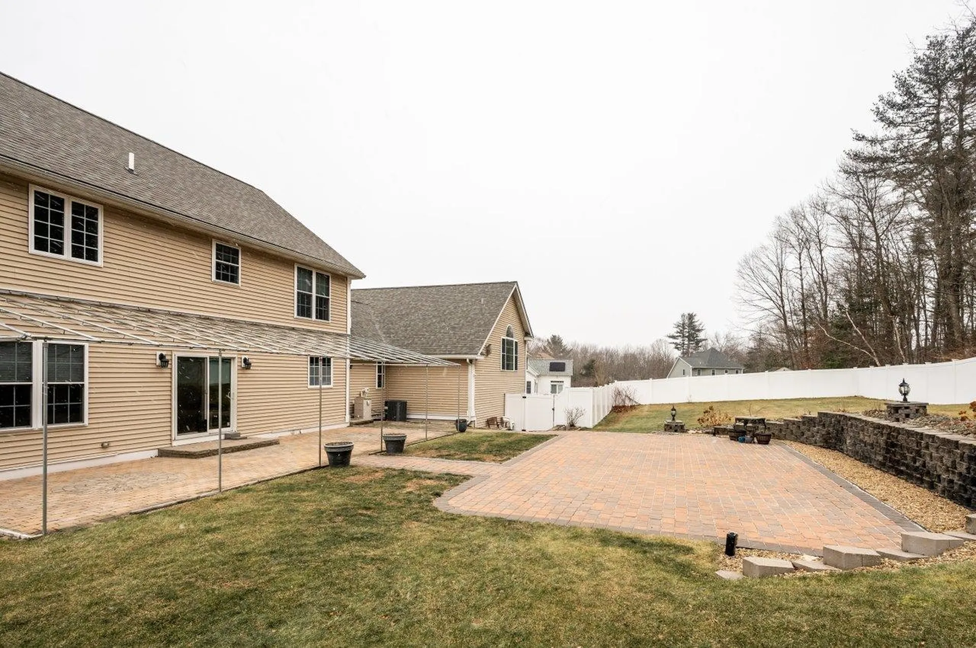 27 Silver Brook Road Salem NH 03079