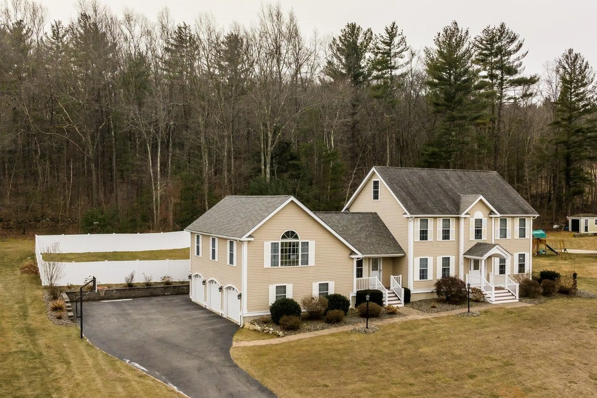 27 Silver Brook Road Salem NH 03079