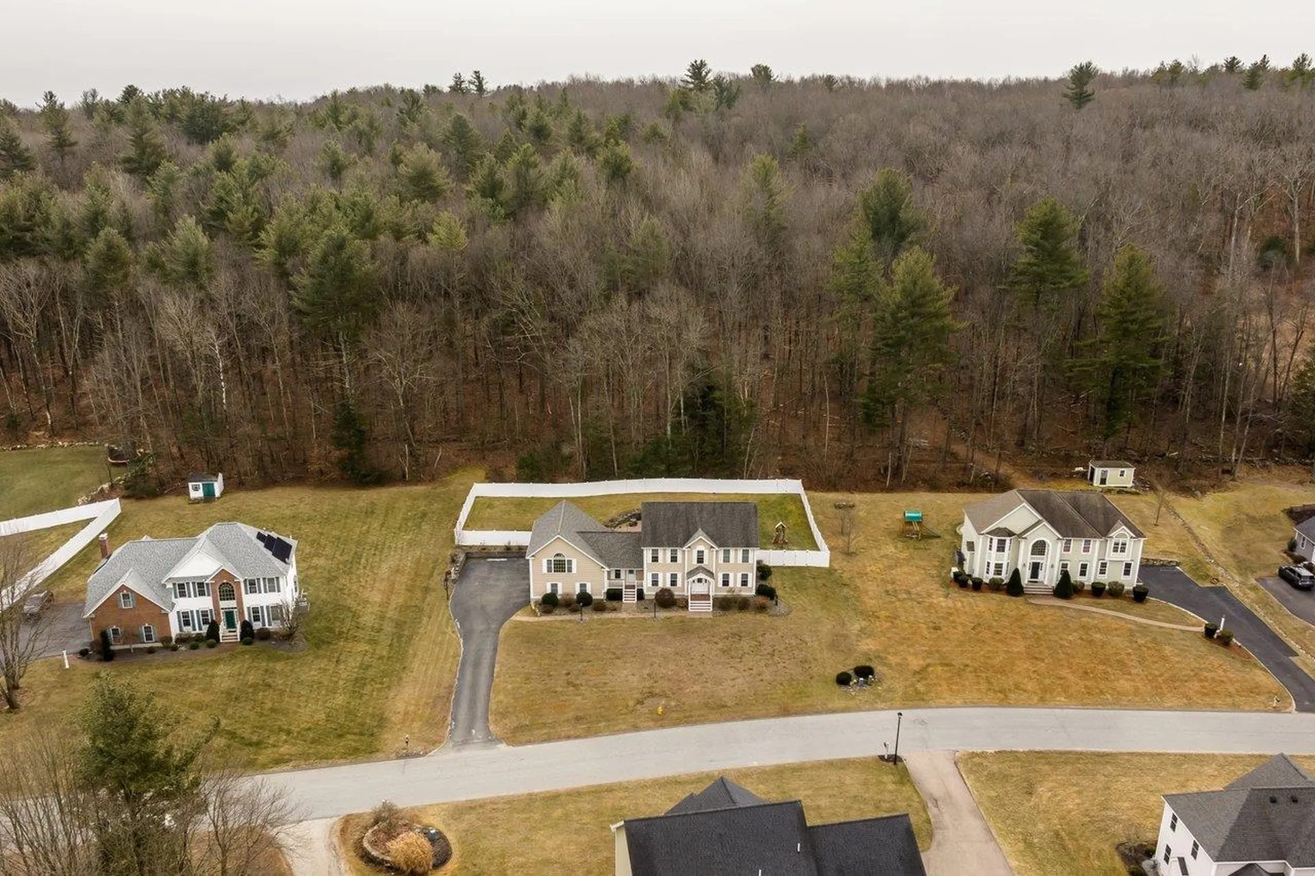 27 Silver Brook Road Salem NH 03079