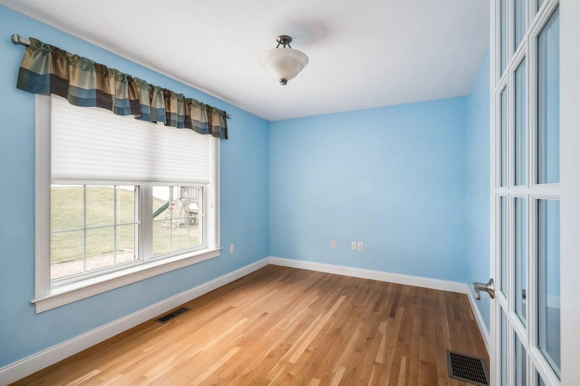 27 Silver Brook Road Salem NH 03079