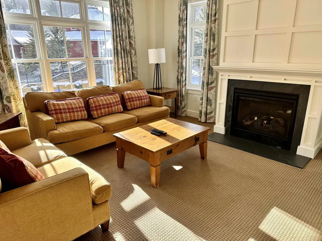 102 Forest 235 / Ii Drive Warren VT 05674