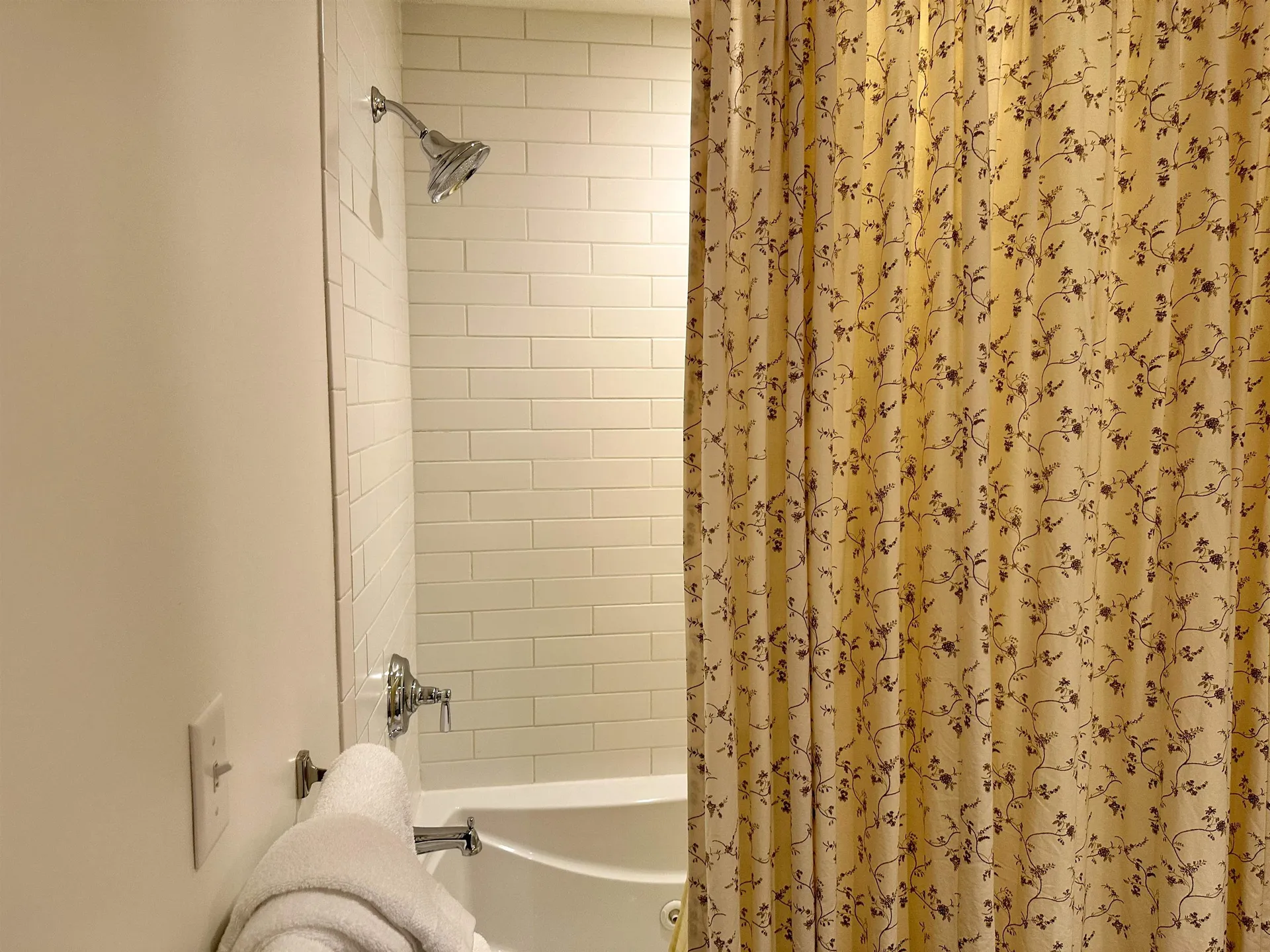 102 Forest 235 / Ii Drive Warren VT 05674