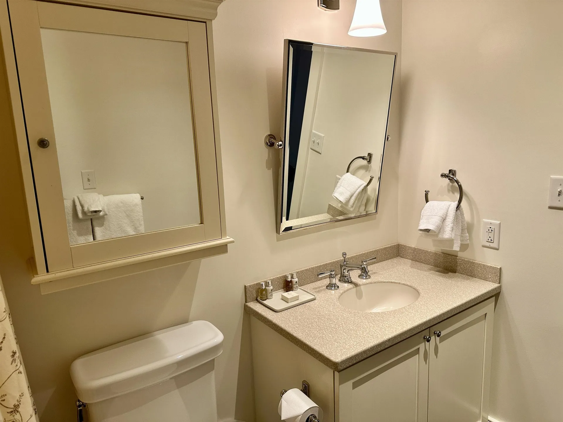 102 Forest 235 / Ii Drive Warren VT 05674