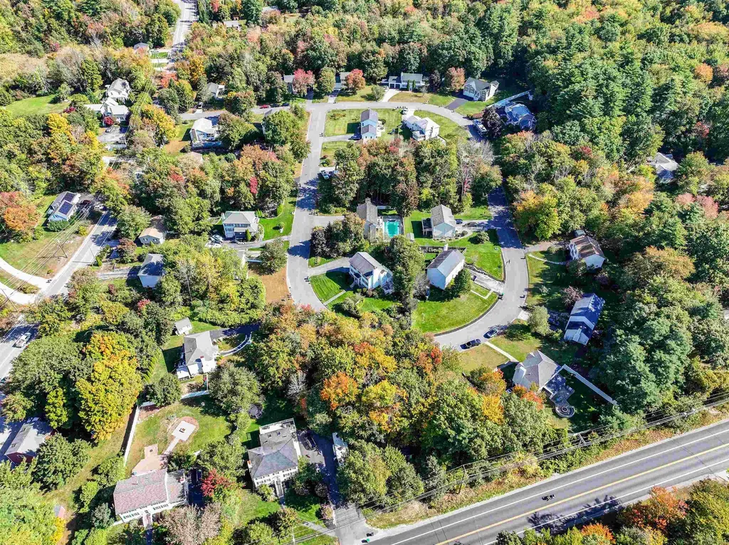 22 Harmony Lane Hooksett NH 03106