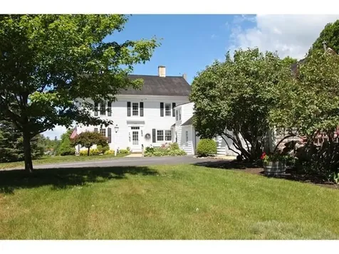 369 Middle Road Tuftonboro NH 03816