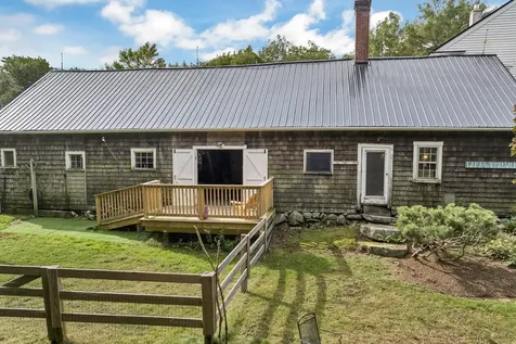 369 Middle Road Tuftonboro NH 03816