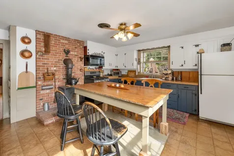 369 Middle Road Tuftonboro NH 03816