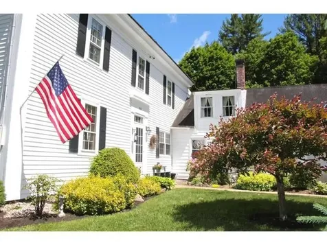 369 Middle Road Tuftonboro NH 03816