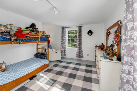 369 Middle Road Tuftonboro NH 03816