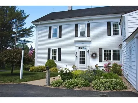 369 Middle Road Tuftonboro NH 03816