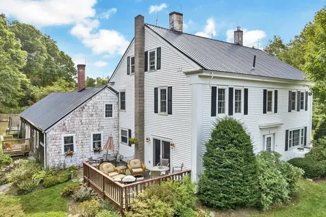 369 Middle Road Tuftonboro NH 03816