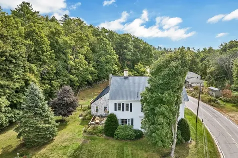 369 Middle Road Tuftonboro NH 03816