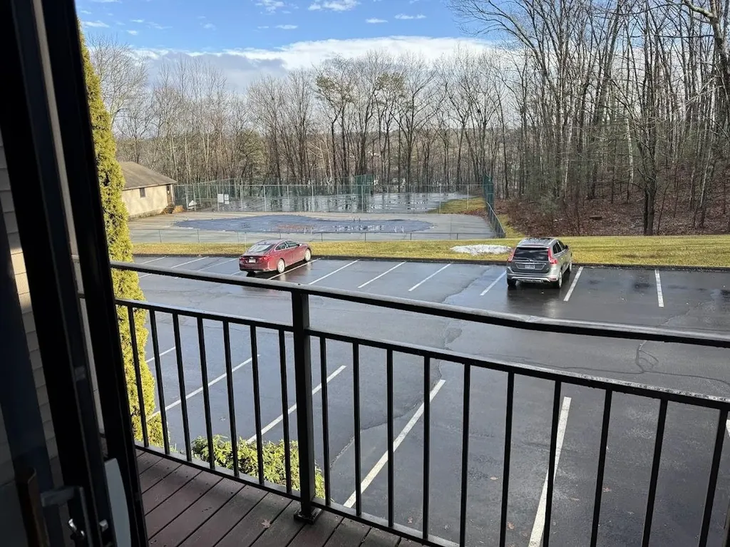 19 Country Club Drive Manchester NH 03102