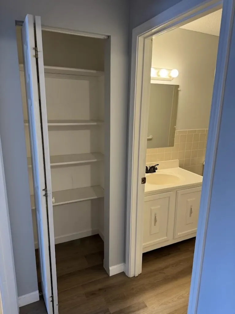 19 Country Club Drive Manchester NH 03102