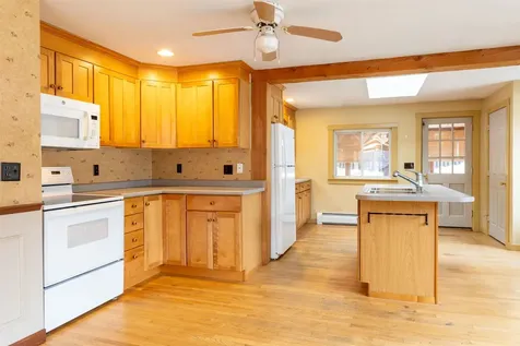 50 Mallego Road Barrington NH 03825