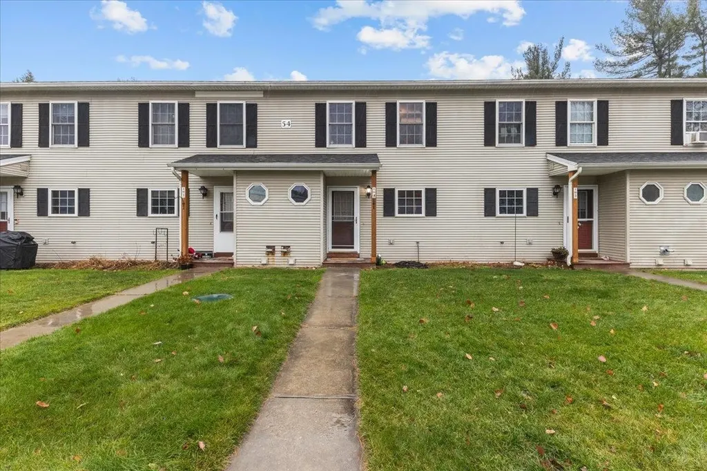 54 Colonial Road Fairfax VT 05454