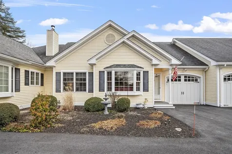 29 Flagstone Way Windham NH 03087