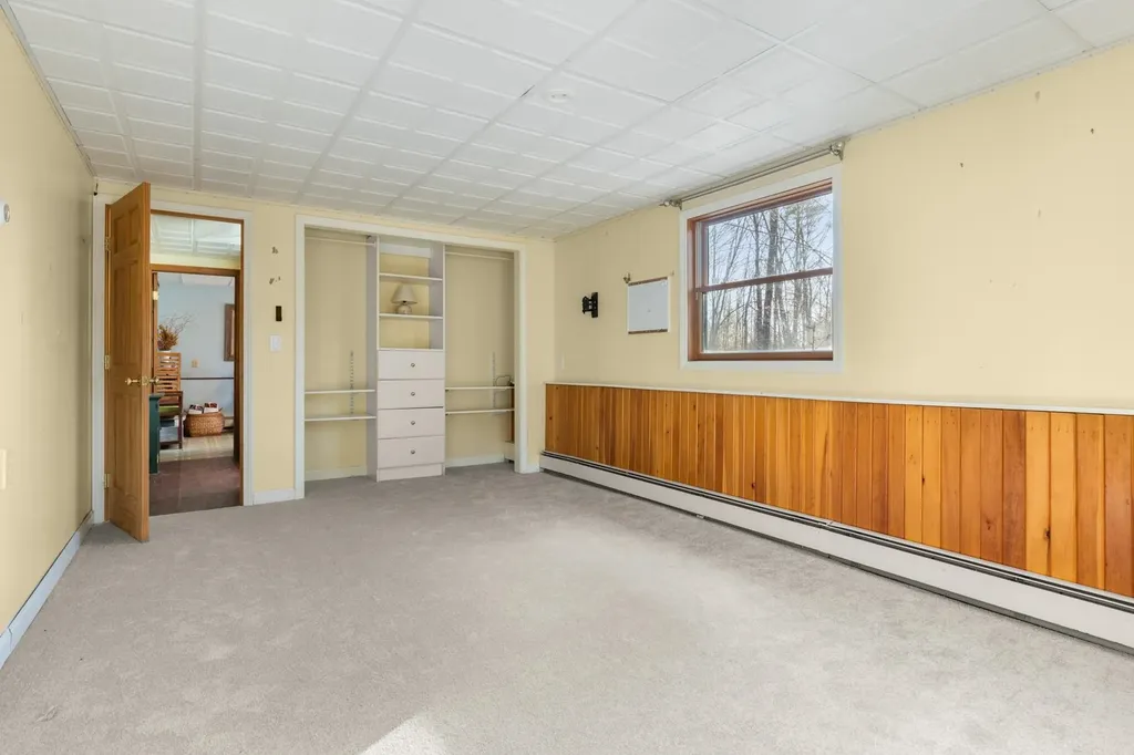 33 Oakwood Road Farmington NH 03835