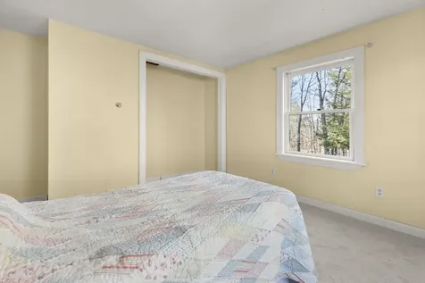 33 Oakwood Road Farmington NH 03835