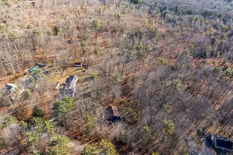 33 Oakwood Road Farmington NH 03835