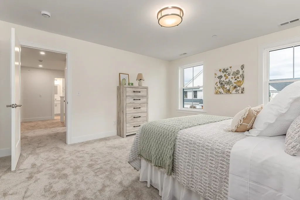 #5 Woodbury Reserve Portsmouth NH 03801