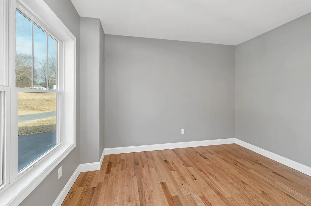 11 Shelburne Lane Concord NH 03301