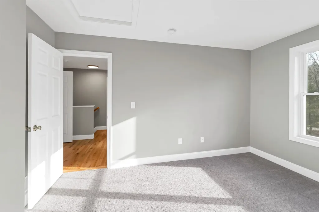 11 Shelburne Lane Concord NH 03301