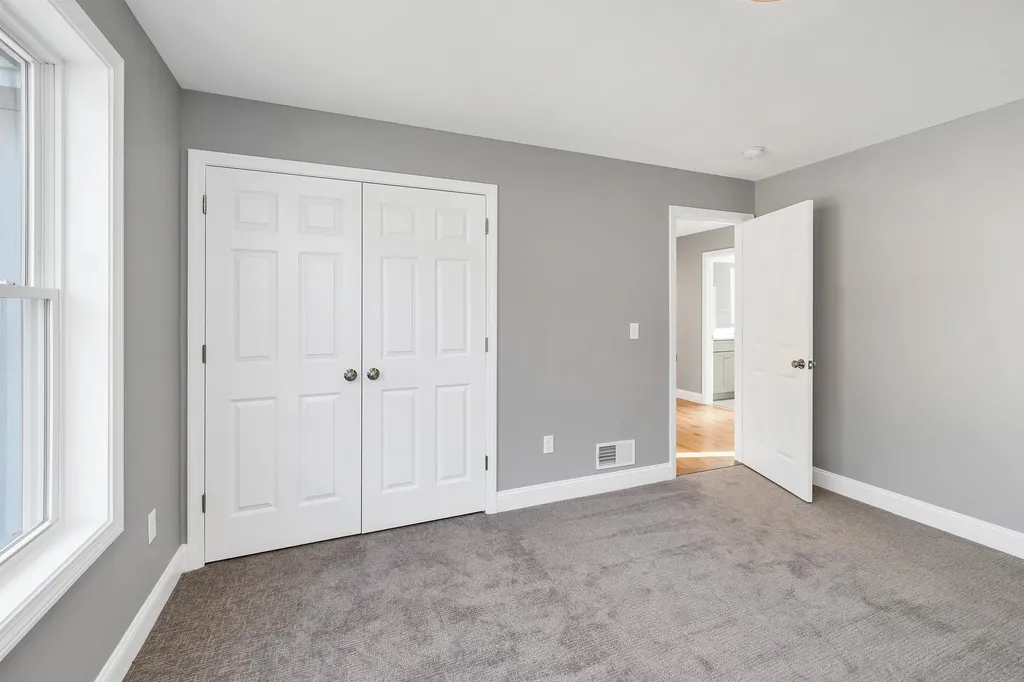 11 Shelburne Lane Concord NH 03301