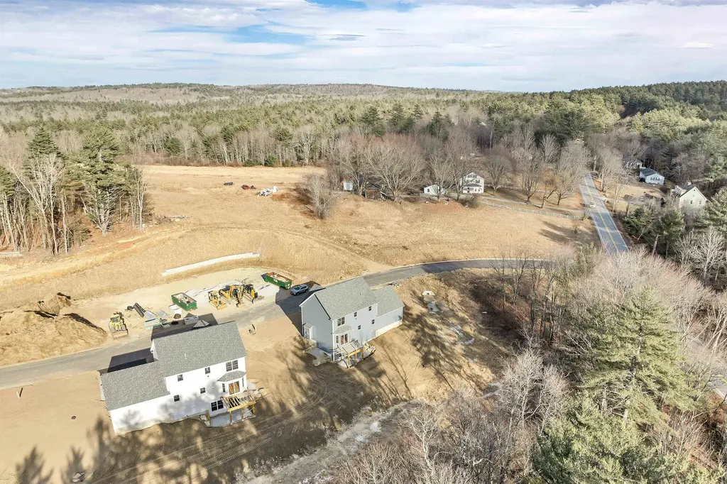 11 Shelburne Lane Concord NH 03301