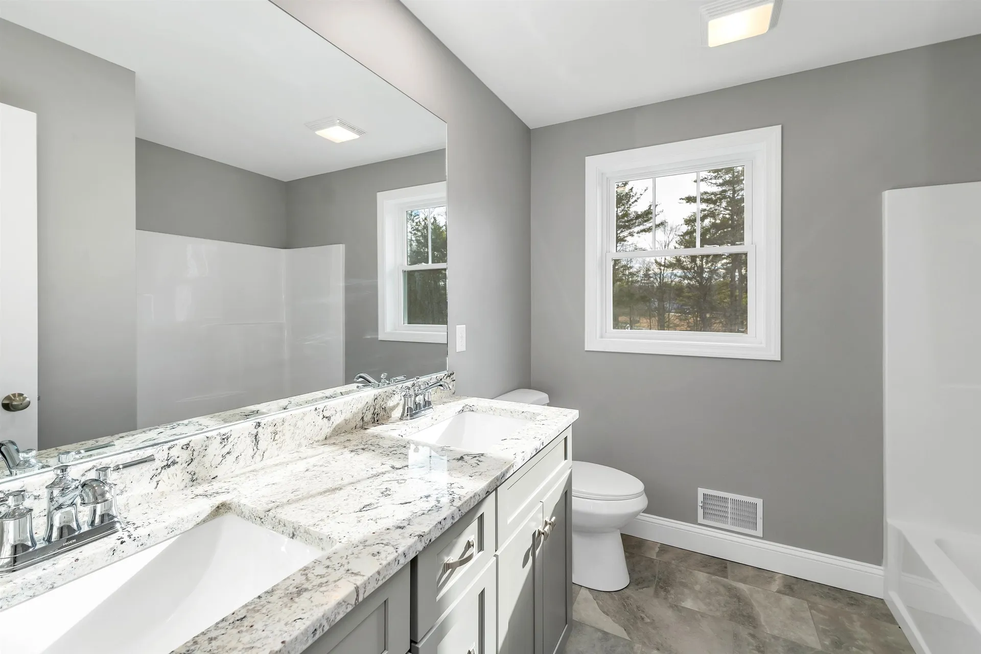 11 Shelburne Lane Concord NH 03301