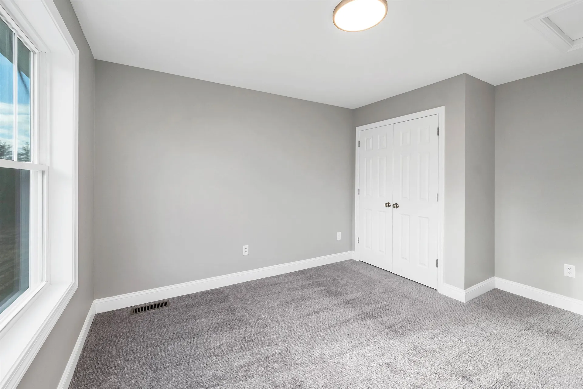 11 Shelburne Lane Concord NH 03301