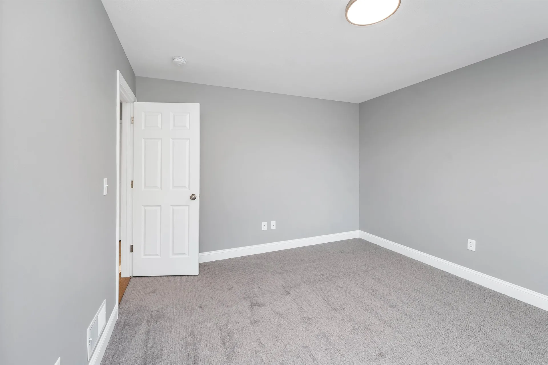 11 Shelburne Lane Concord NH 03301