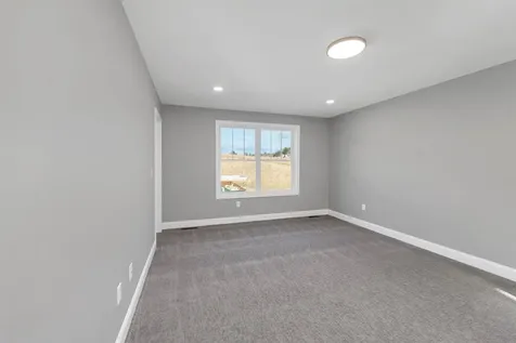 11 Shelburne Lane Concord NH 03301