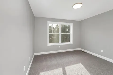 11 Shelburne Lane Concord NH 03301