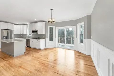 11 Shelburne Lane Concord NH 03301