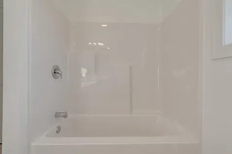 13 Miami Way Rochester NH 03867