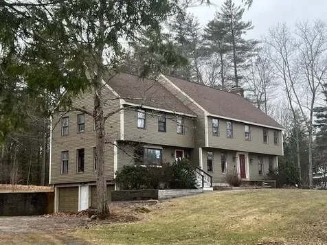 27 Walker Road Danville NH 03819