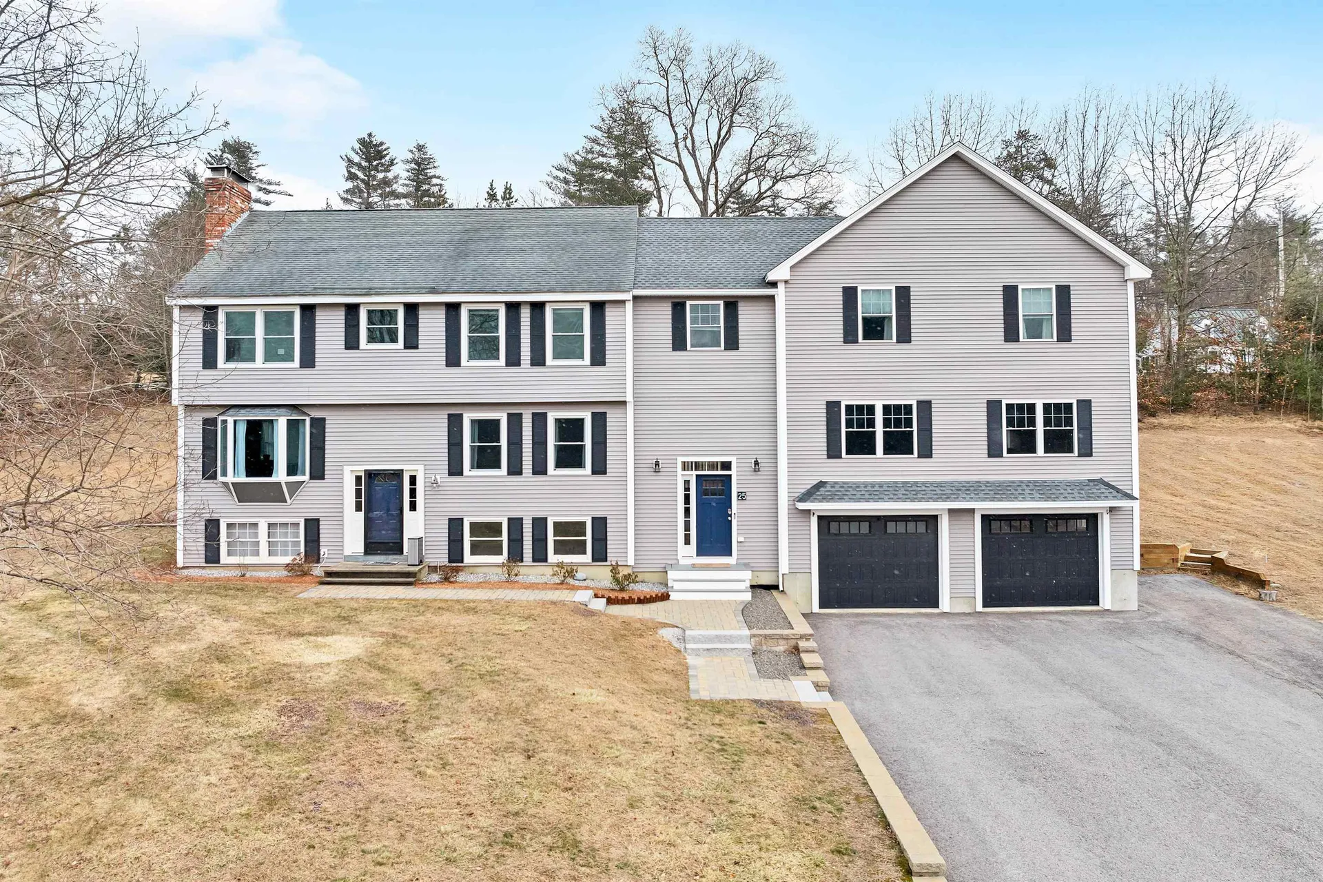 25 Riverview Circle Litchfield NH 03052