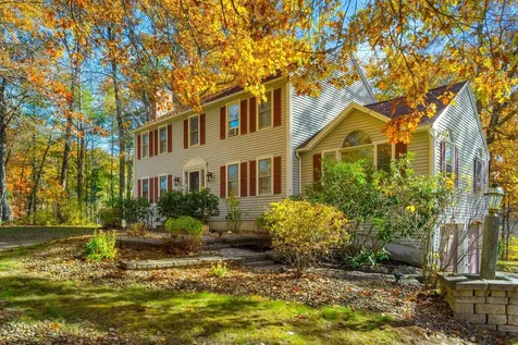 18 Washington Way Kingston NH 03848