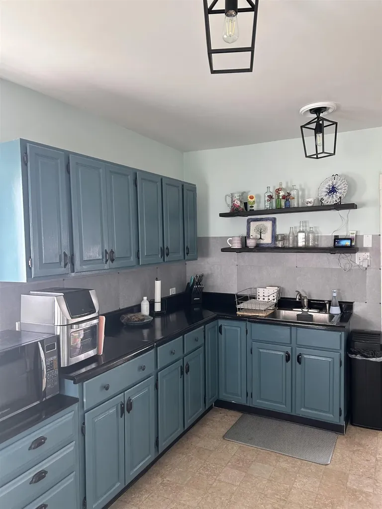 11 First Avenue Orleans VT 05860-1314